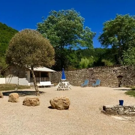 بيت للعطل House Le Roucayral