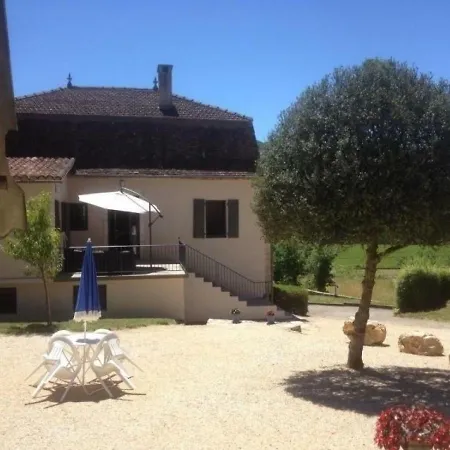 بيت للعطل House Le Roucayral Memerlin